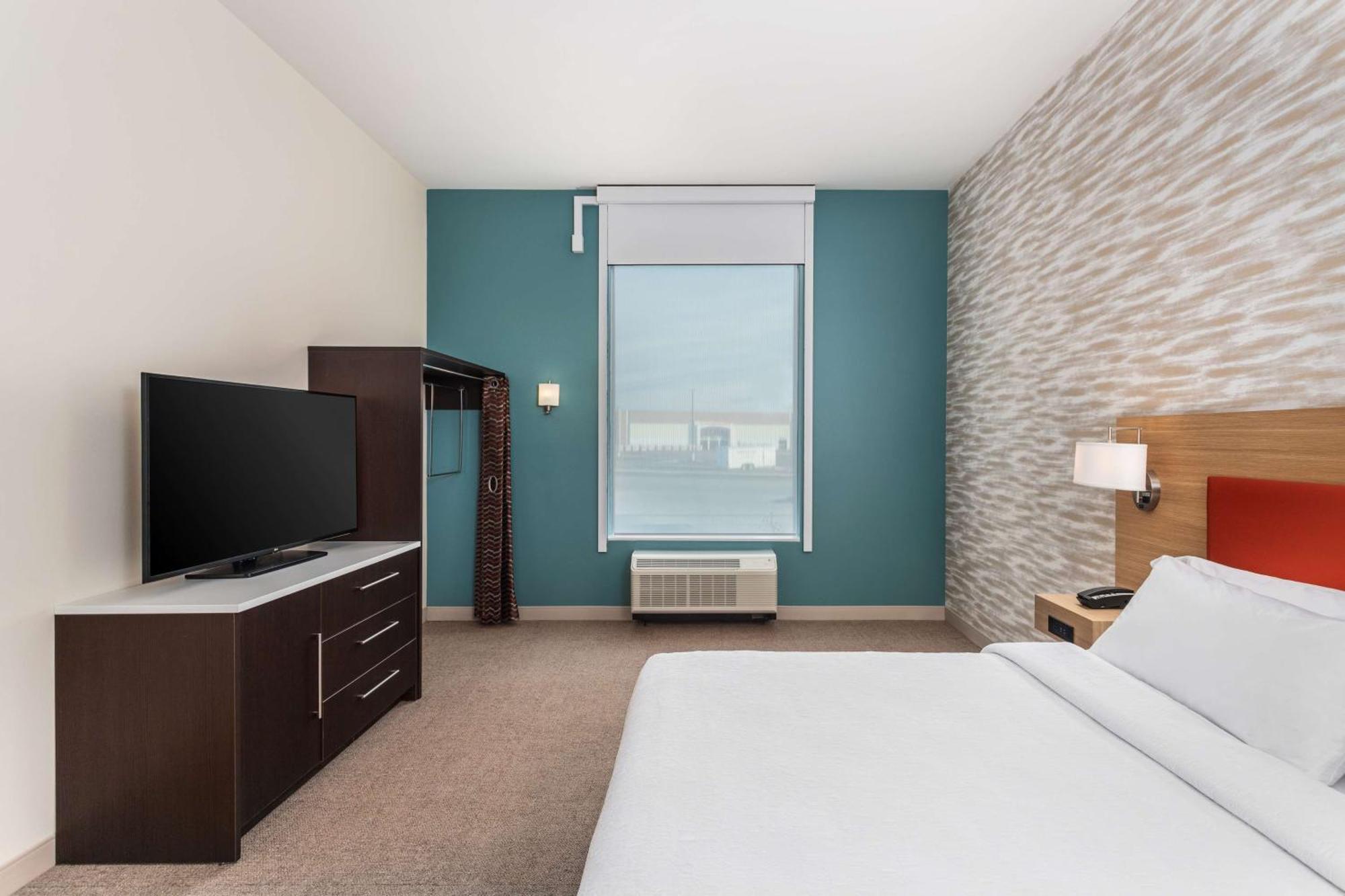Home2 Suites By Hilton Cedar Rapids Westdale Экстерьер фото