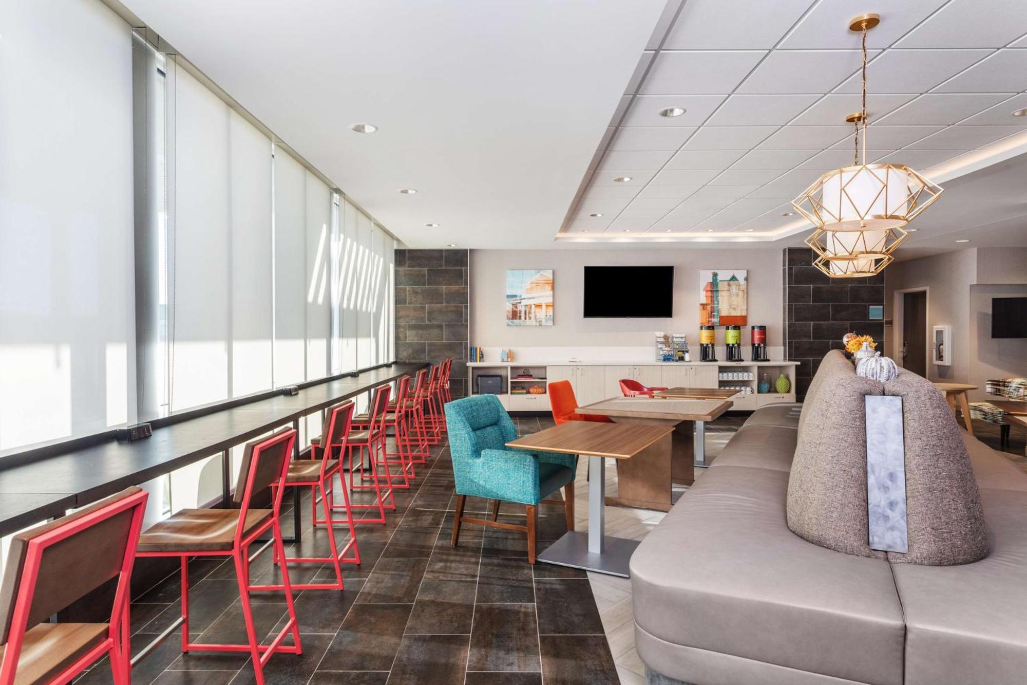 Home2 Suites By Hilton Cedar Rapids Westdale Экстерьер фото